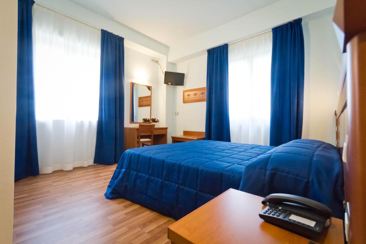 Hotel Donnini อัสซิซี ภายนอก รูปภาพ